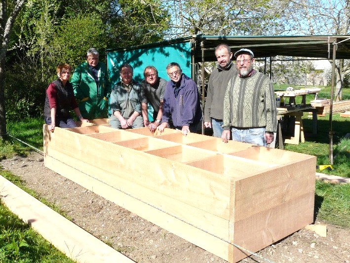 Le premier des 5 coffres est assemblé.